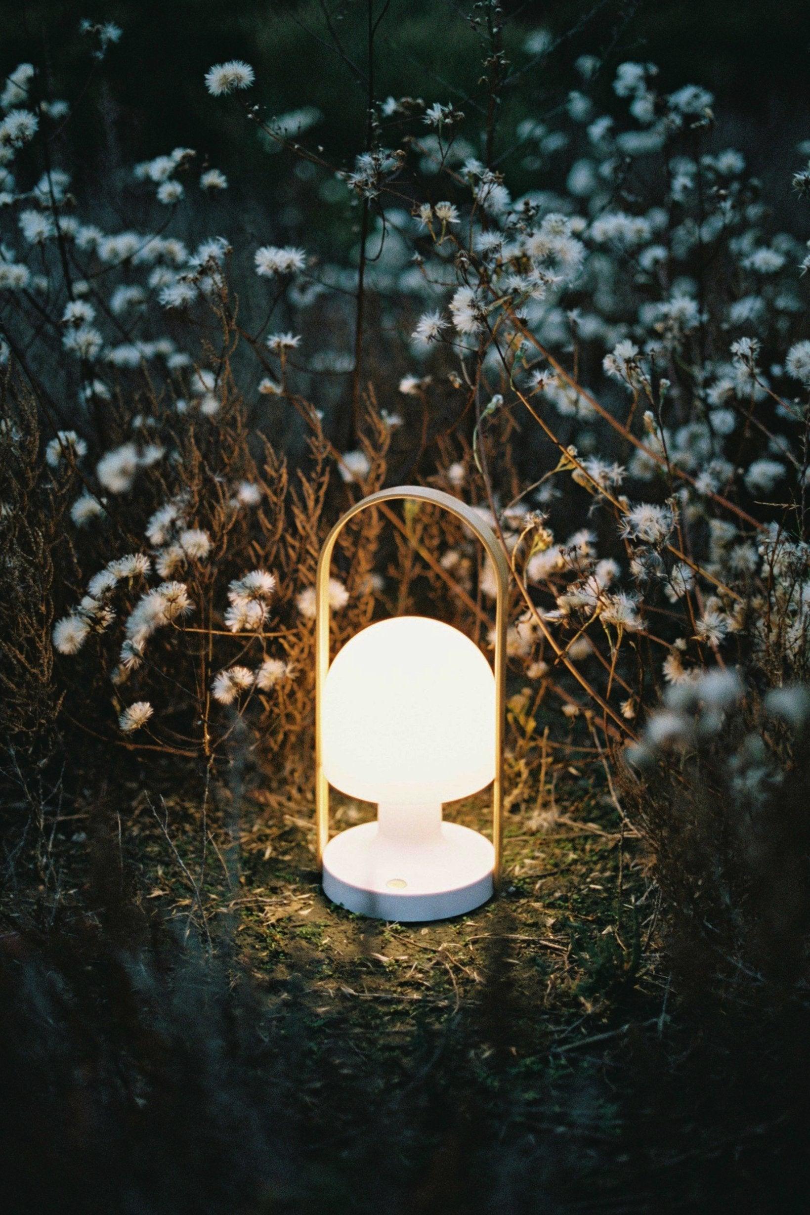 Portable Glass Charging Table Lamp ∅ 8.3″ x H 20.9″ / Dia 21cm x H 53cm / White / Charge Table lamp