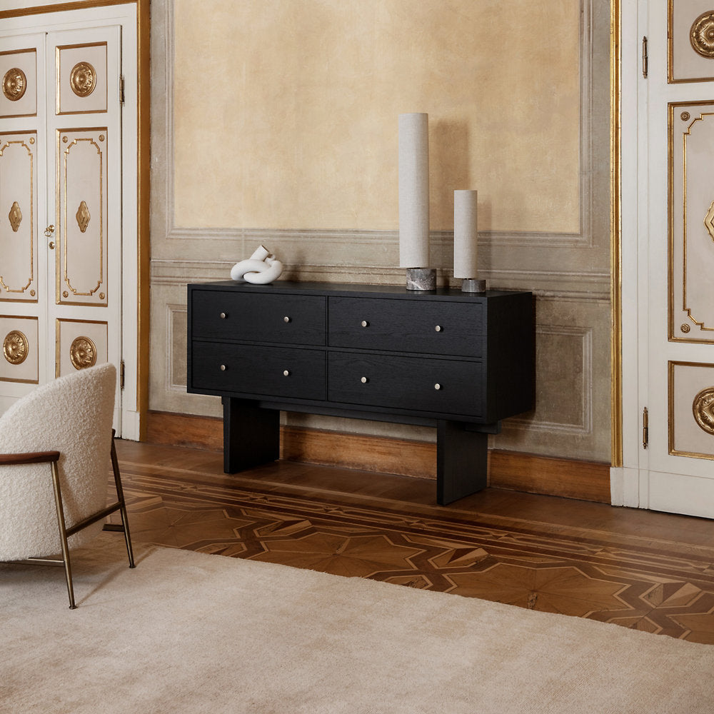 Private Sideboard
