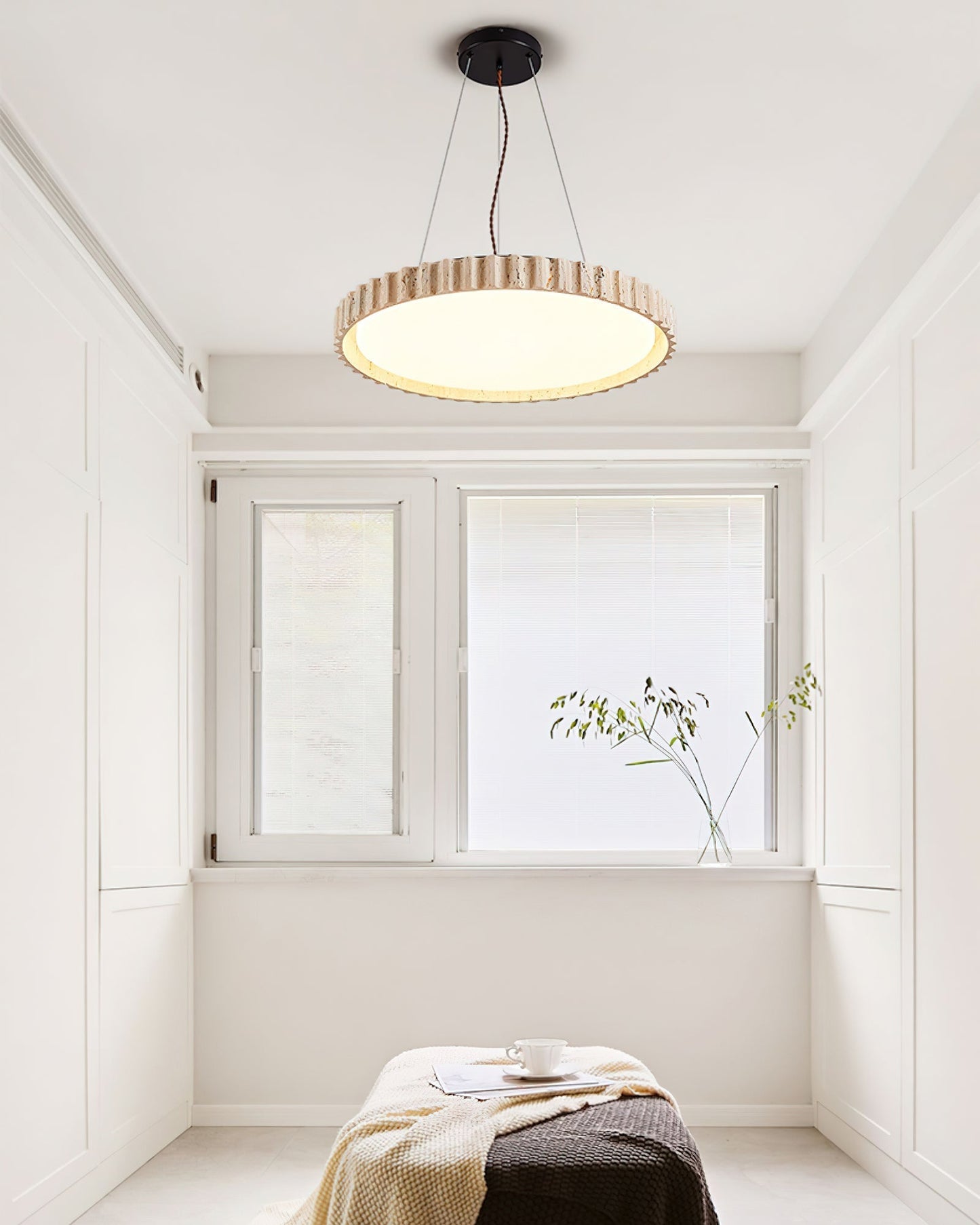 Grove Circle Pendant Light ∅ 12.6’’ x H 2.8’’ / Yellow Travertine & White / Warm Light pendant Lamp