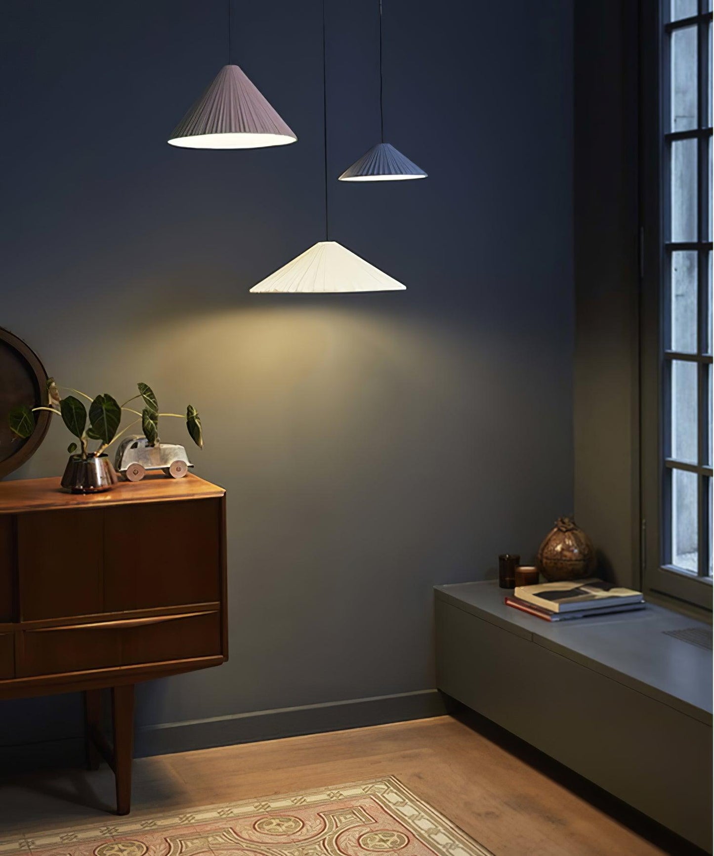 Hat Resin Pendant Lamp