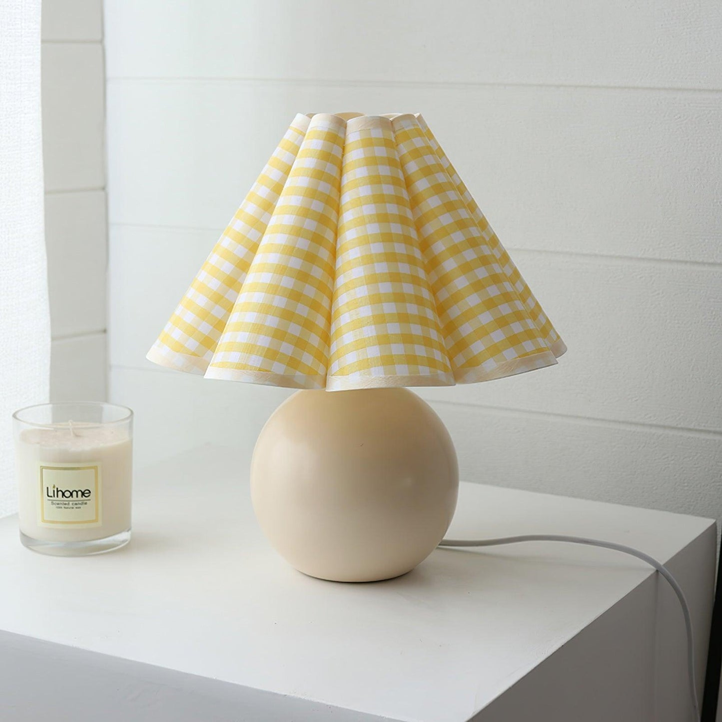 Kicsi Knife Pleat Table Lamp