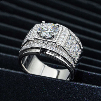 Moissanite Knight