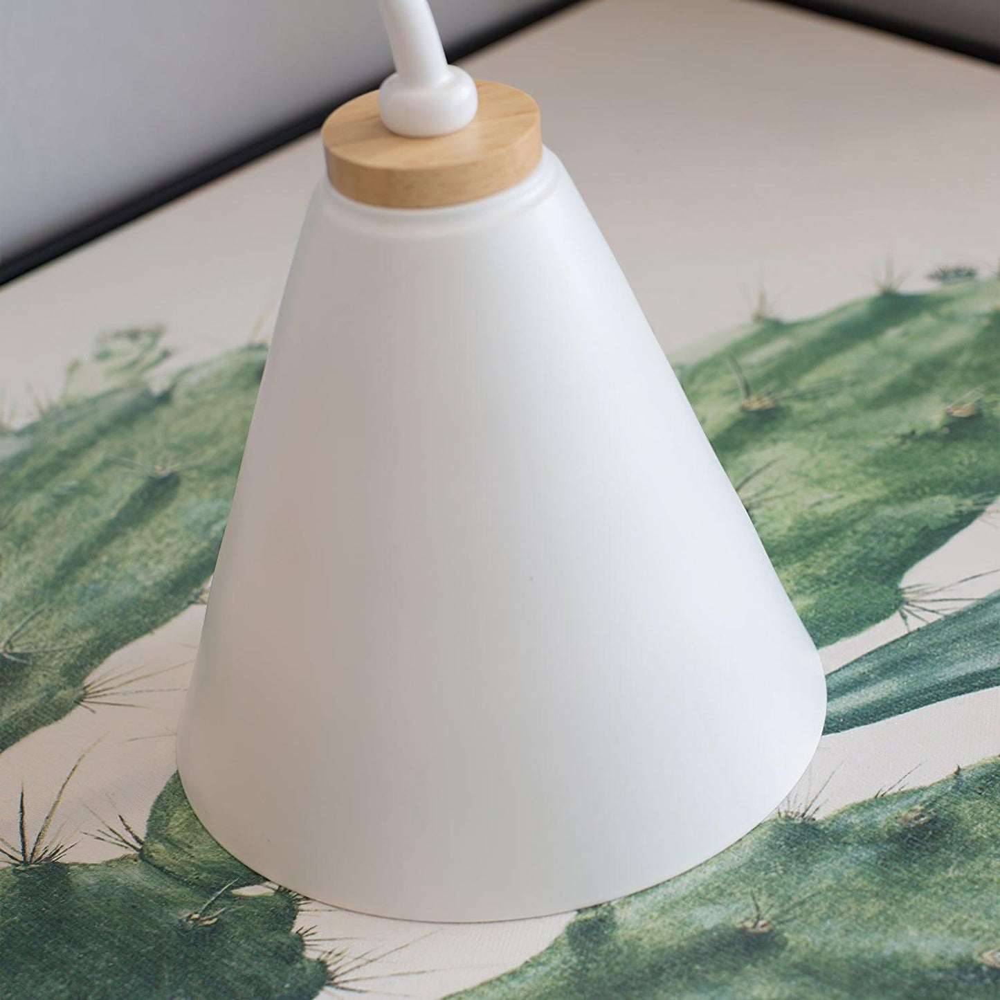 Kona Nordic Wall Lamp