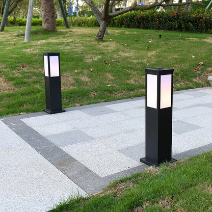Kuzco Bollard Outdoor Light ∅ 5.5″ x H 23.6″ / Dia 14cm x H 60cm / Black / Warm Light Outdoor Lighting