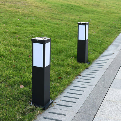 Kuzco Bollard Outdoor Light ∅ 5.5″ x H 23.6″ / Dia 14cm x H 60cm / Black / Warm Light Outdoor Lighting