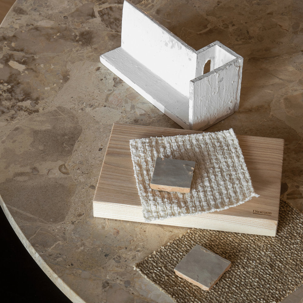 Androgyne Round Dining Table