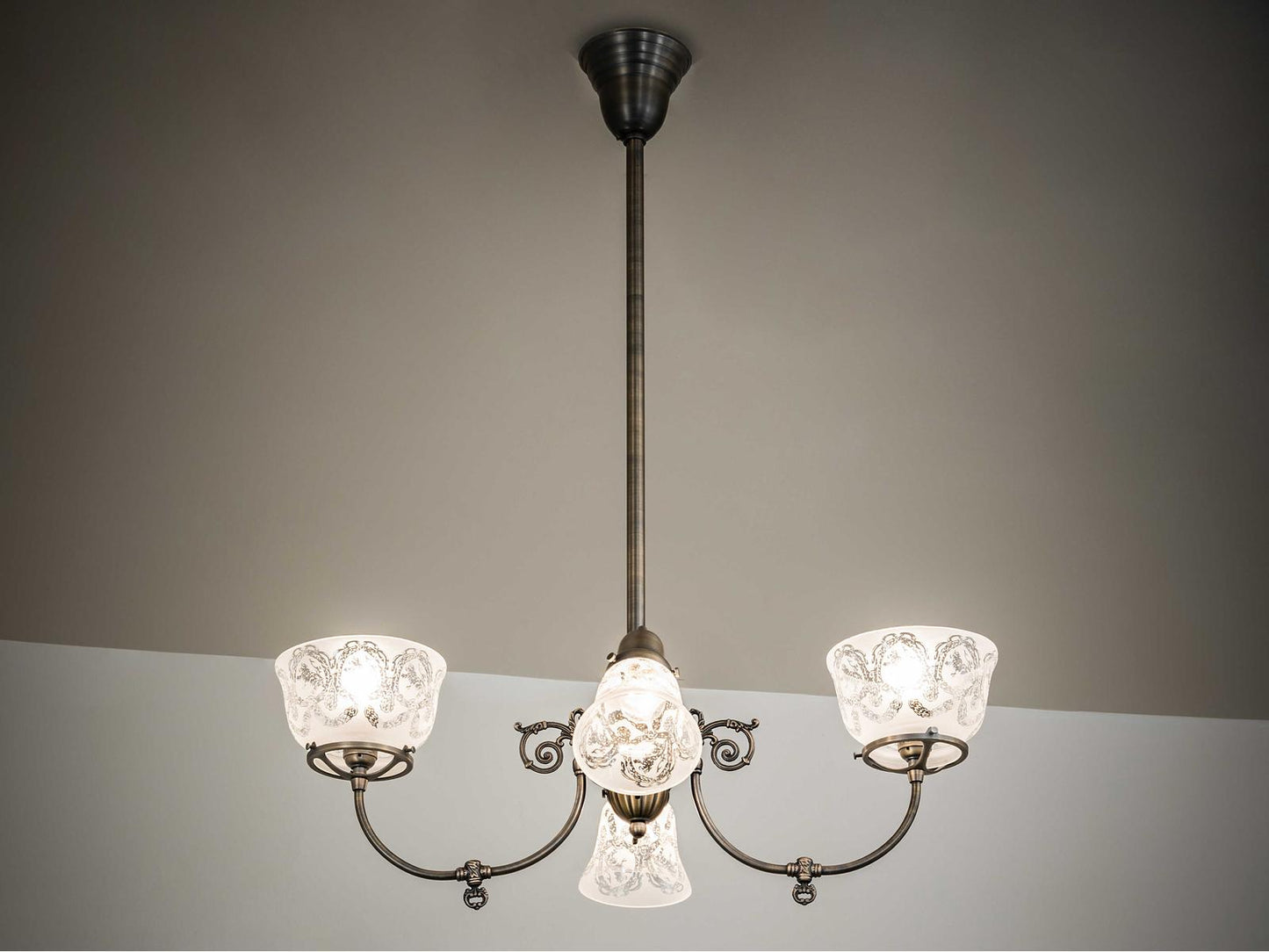 Meyda Revival Gas and Electric 4-Light Chandelier in Antique Brass