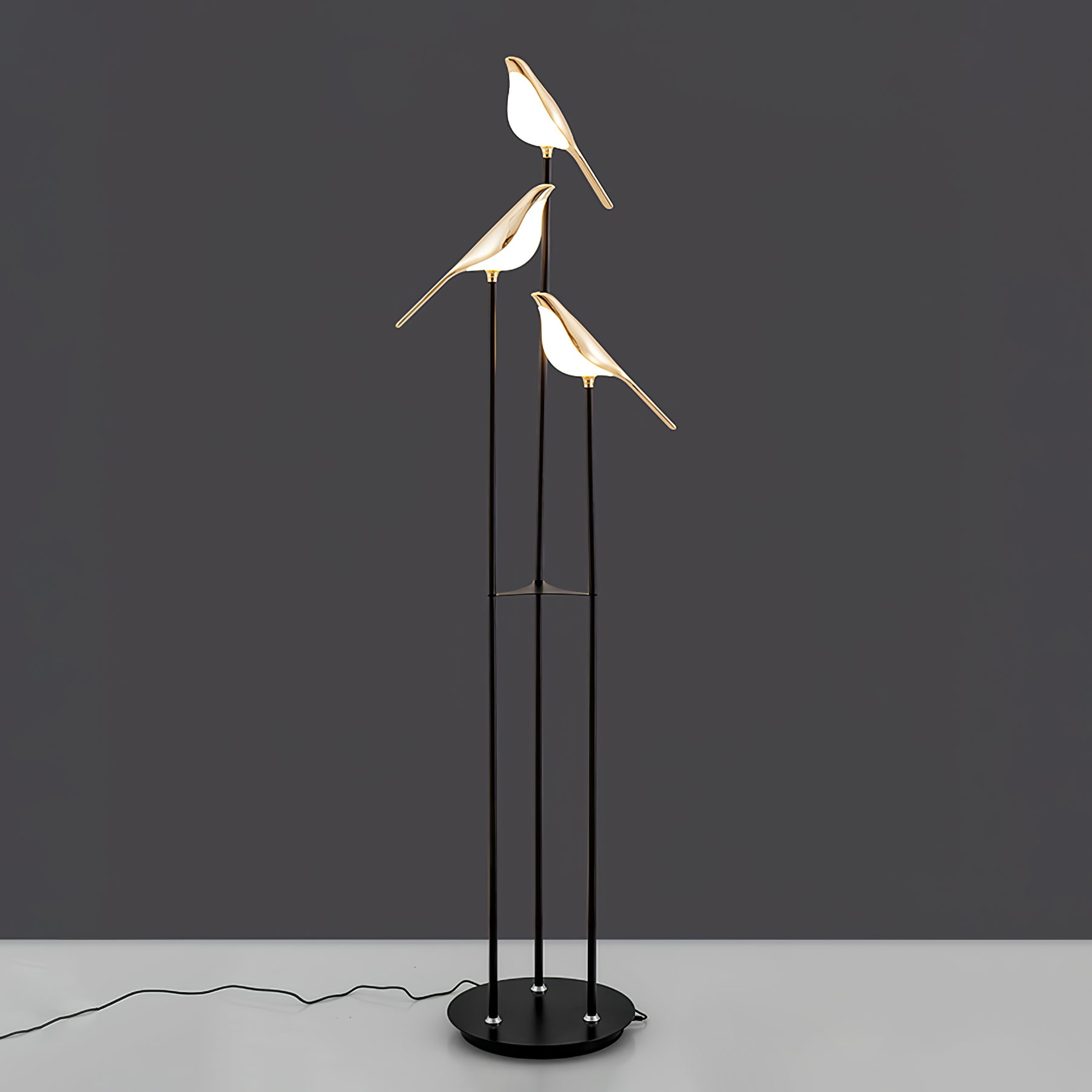 Magpie Perch Floor Lamp ∅ 11.8″ x H 59.8″ / Black & Gold / US Plug Floor lamp
