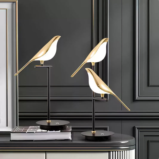 Magpie Perch Table Lamp Table lamp