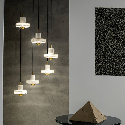 Marble Aura Pendant Lamp ∅ 7.1″ x H 6.3″ / Gold & White / Warm Light Pendant light