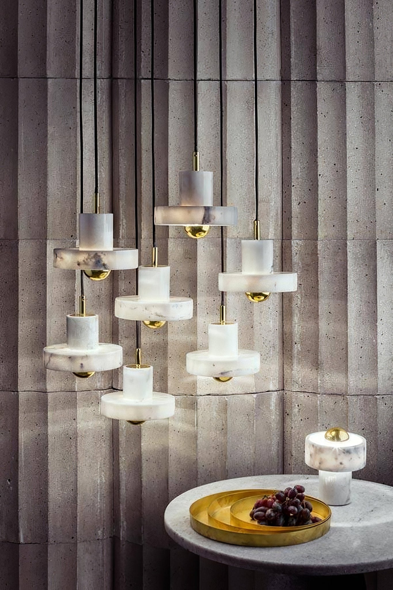 Marble Aura Pendant Lamp ∅ 7.1″ x H 6.3″ / Gold & White / Warm Light Pendant light