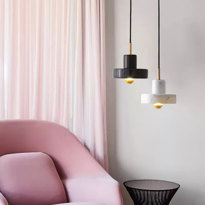 Marble Aura Pendant Lamp ∅ 7.1″ x H 6.3″ / Gold & White / Warm Light Pendant light