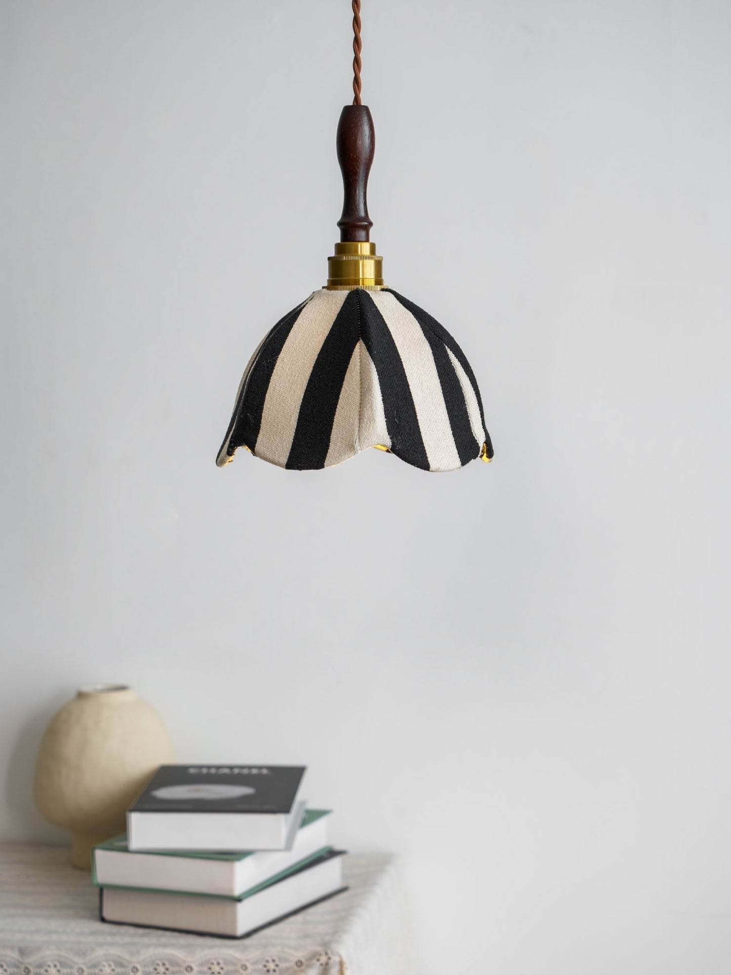 Marbre Stripe Pendant Light ∅ 7.9’’ x H 11’’ / Black & White 1001 pendant Lamp