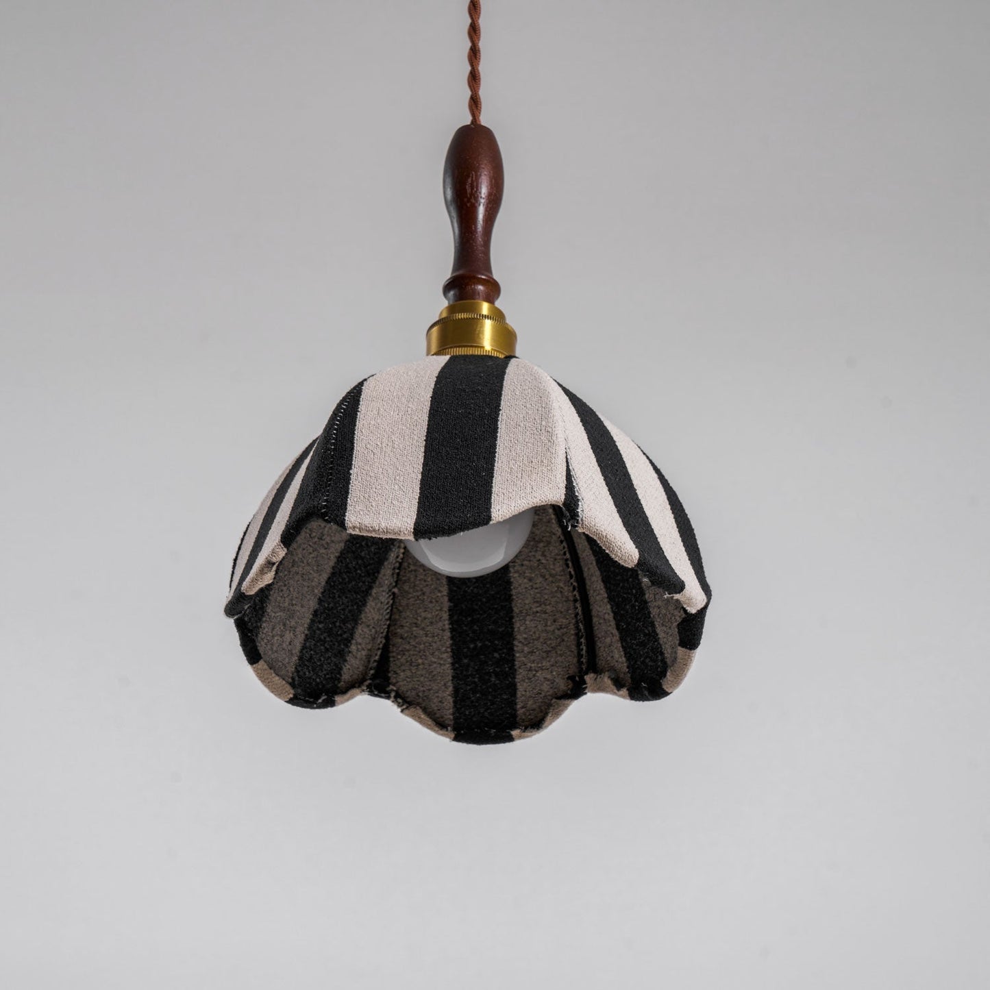 Marbre Stripe Pendant Light ∅ 7.9’’ x H 11’’ / Black & White 1001 pendant Lamp
