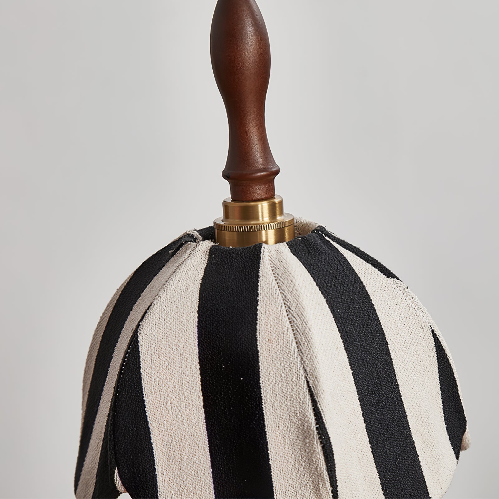 Marbre Stripe Pendant Light ∅ 7.9’’ x H 11’’ / Black & White 1001 pendant Lamp