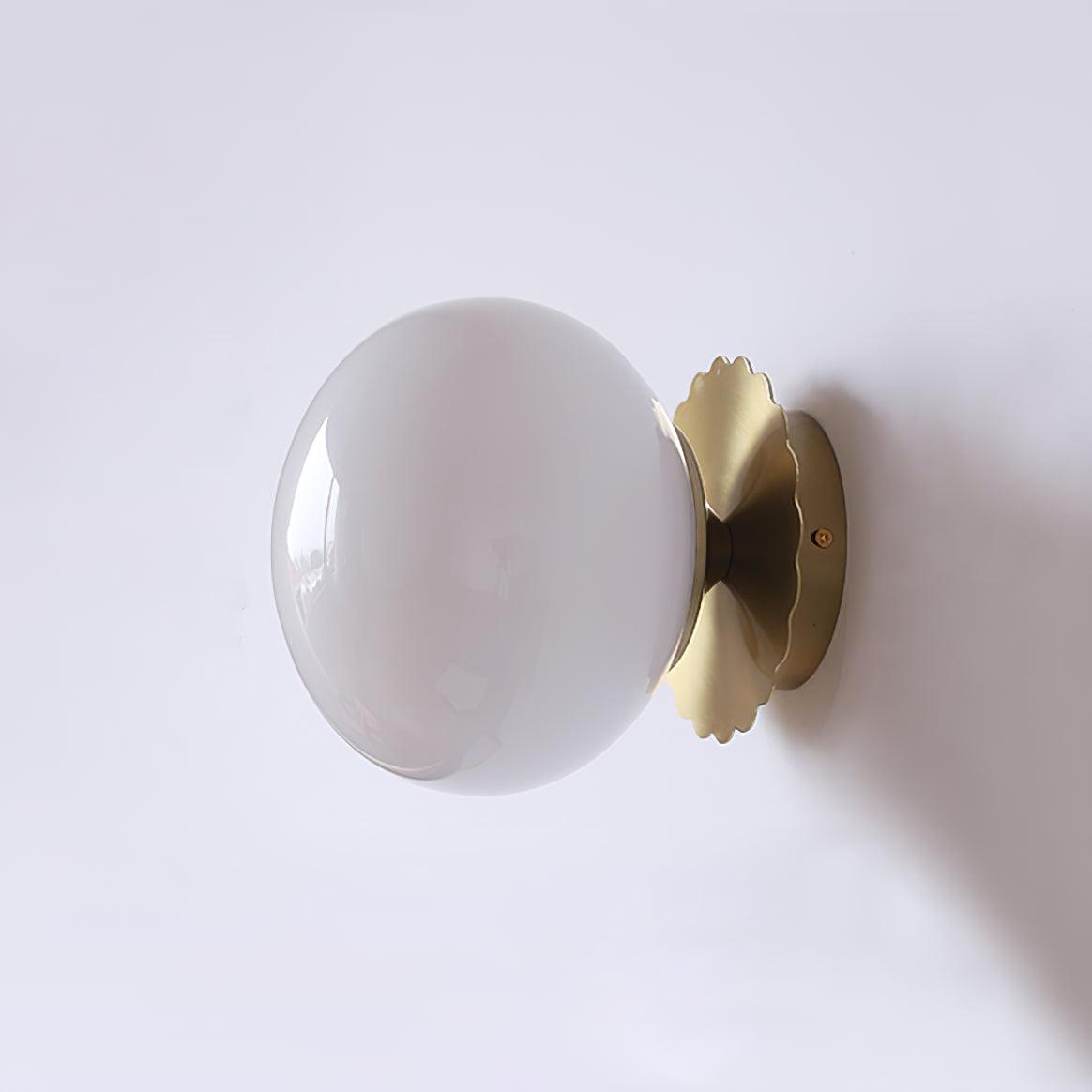 Marshmallow Sconces ∅ 7.9″ x H 7.1″ / Dia 20cm x H 18cm / Gold + White Wall lamp