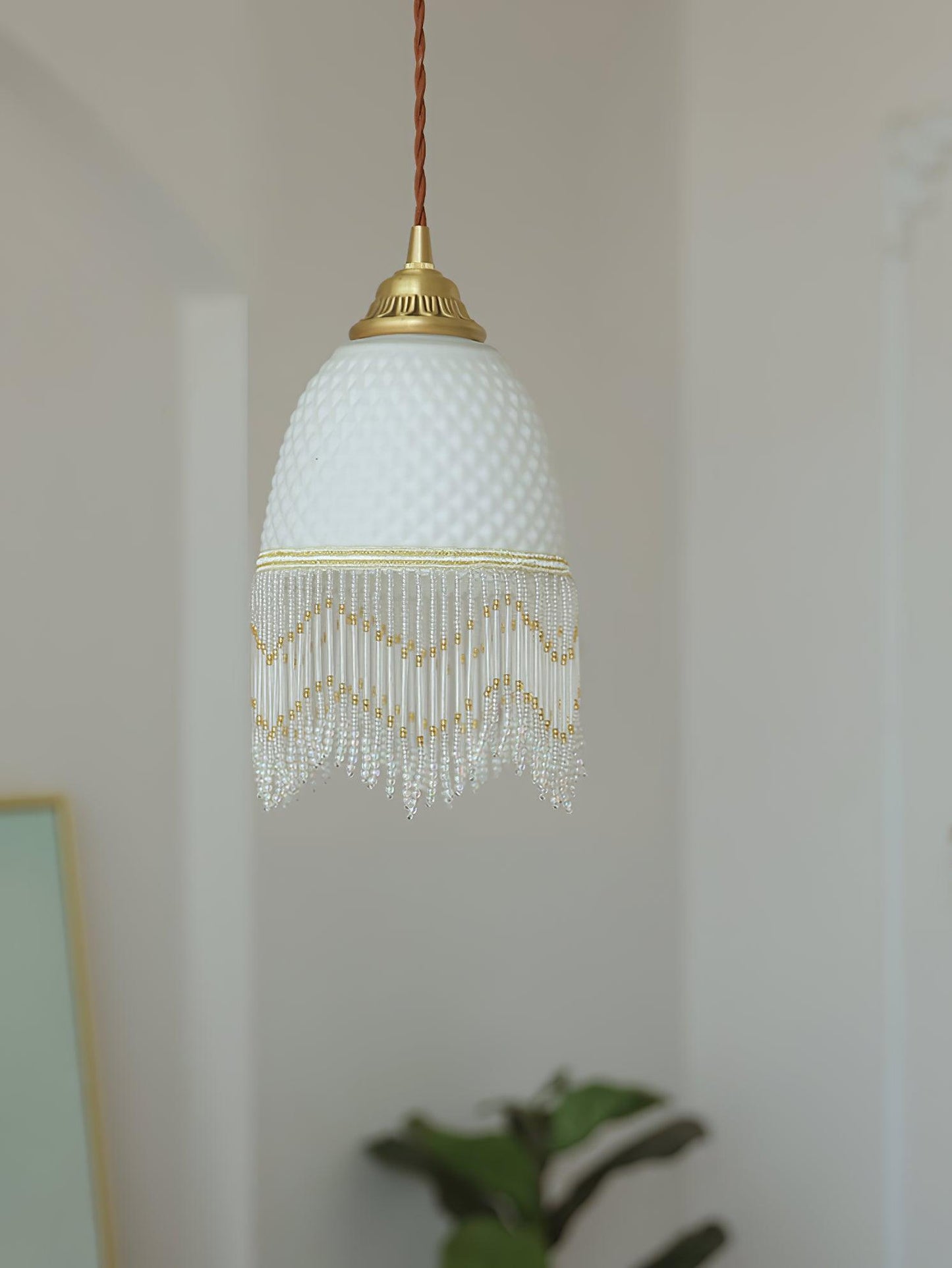 Mesh Tassel Glass Pendant Light ∅ 5.9″ x H 8.3″ / Dia 15cm x H 21cm / Brass + White Pendant light