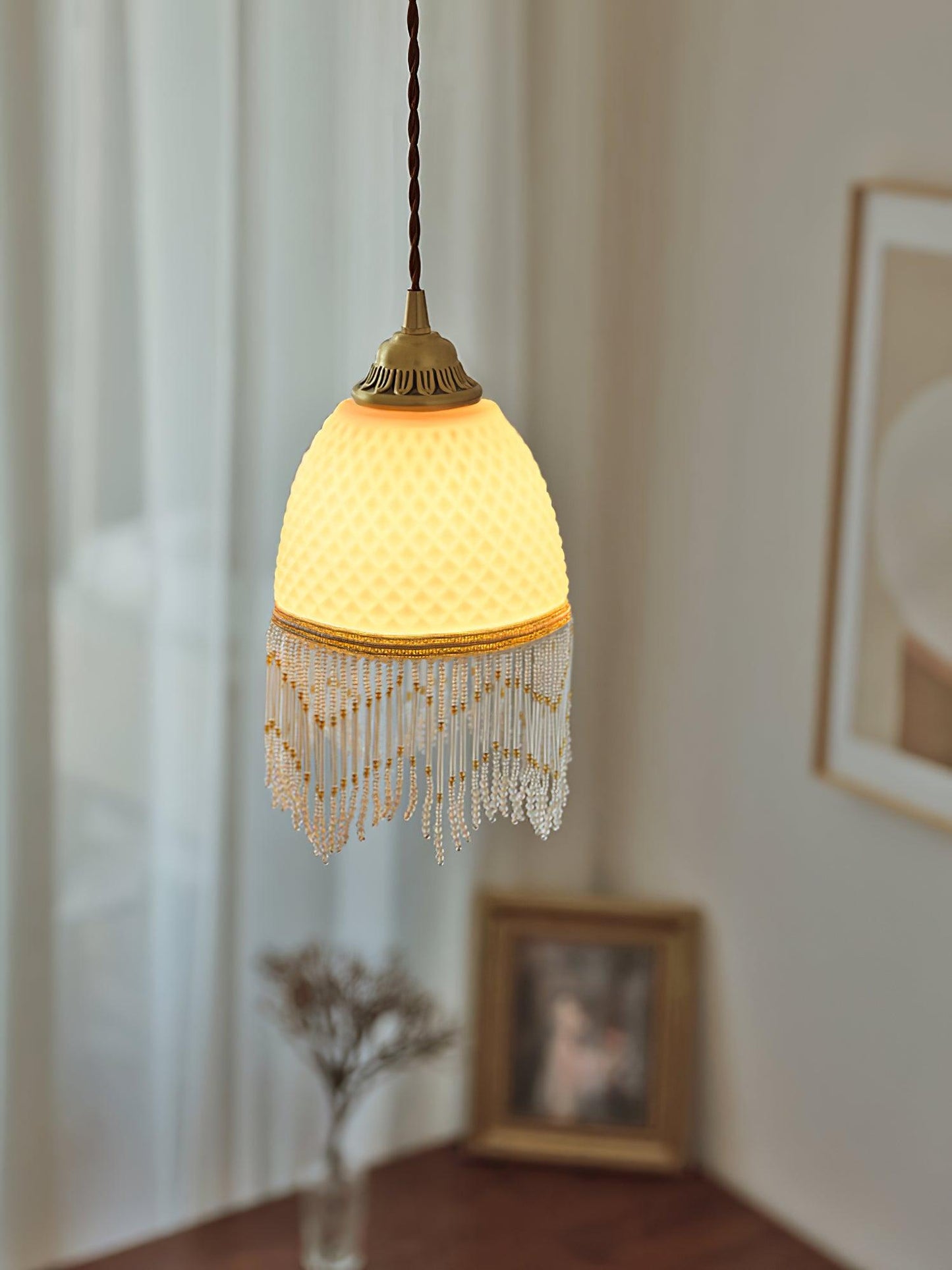 Mesh Tassel Glass Pendant Light ∅ 5.9″ x H 8.3″ / Dia 15cm x H 21cm / Brass + White Pendant light