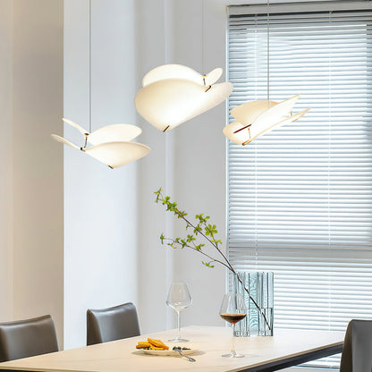 Moth Pendant Lamp ∅ 18.9″ x H 13.8″ / Dia 48cm x H 35cm / Gold & White Pendant light
