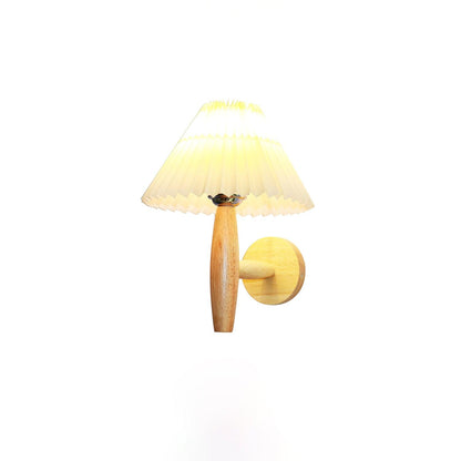 Oak Pleated Wall Light ∅ 9.1″ x H 12.2″ / Dia 23cm x H 31cm / Natural oak & White Wall lamp