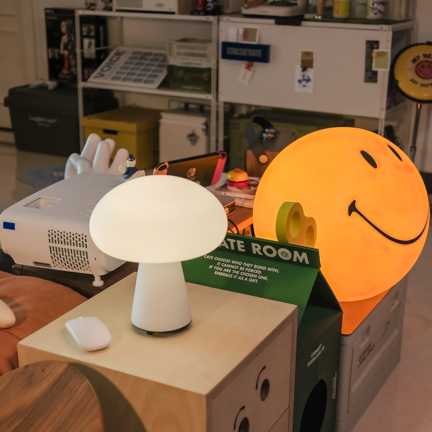 Obello Portable Built-in Battery Table Lamp ∅ 8.7″ x H 9.4″ / Dia 22cm x H 24cm / White / Three-Color Changing Light