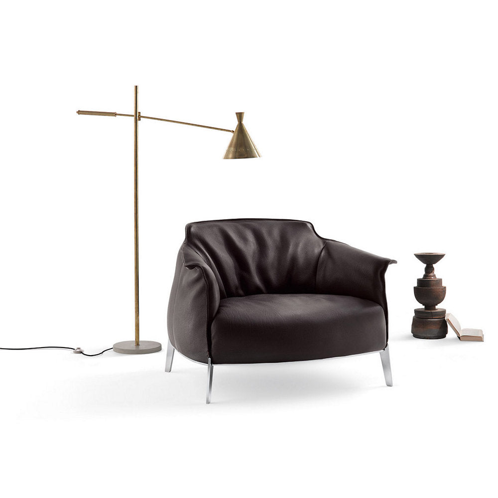 Archibald Gran Comfort Armchair