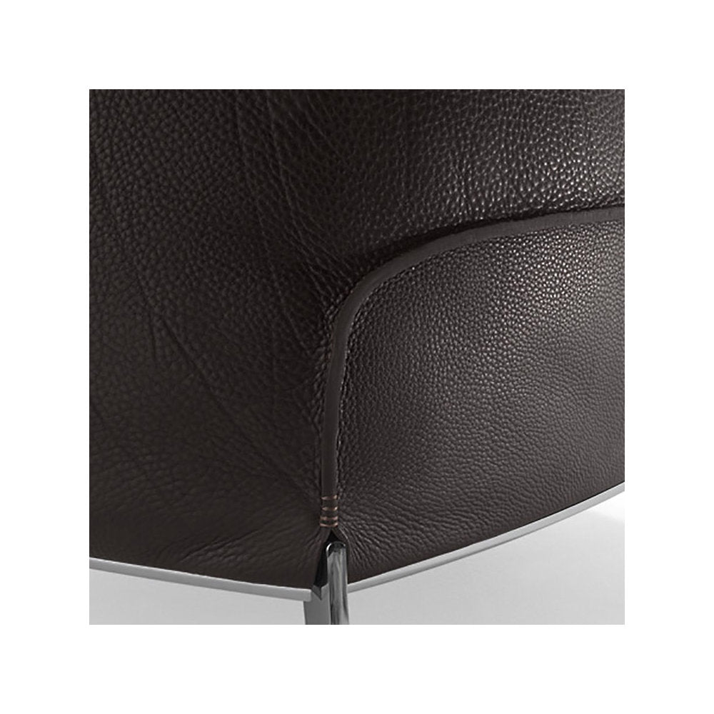 Archibald Gran Comfort Armchair