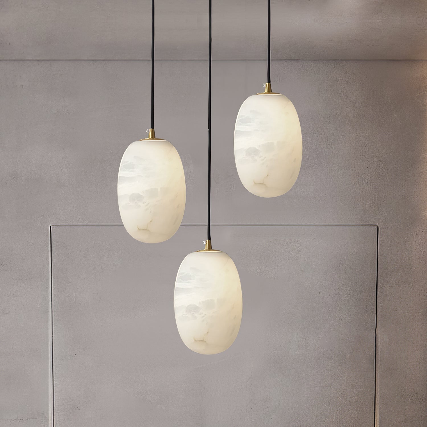 Pebble Alabaster Pendant Lamp ∅ 3.9″ x H 5.9″ / Dia 10cm x H 15cm / Brass & White Pendant light