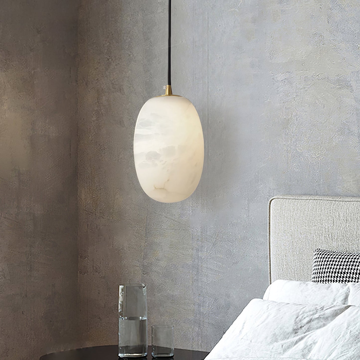 Pebble Alabaster Pendant Lamp ∅ 3.9″ x H 5.9″ / Dia 10cm x H 15cm / Brass & White Pendant light