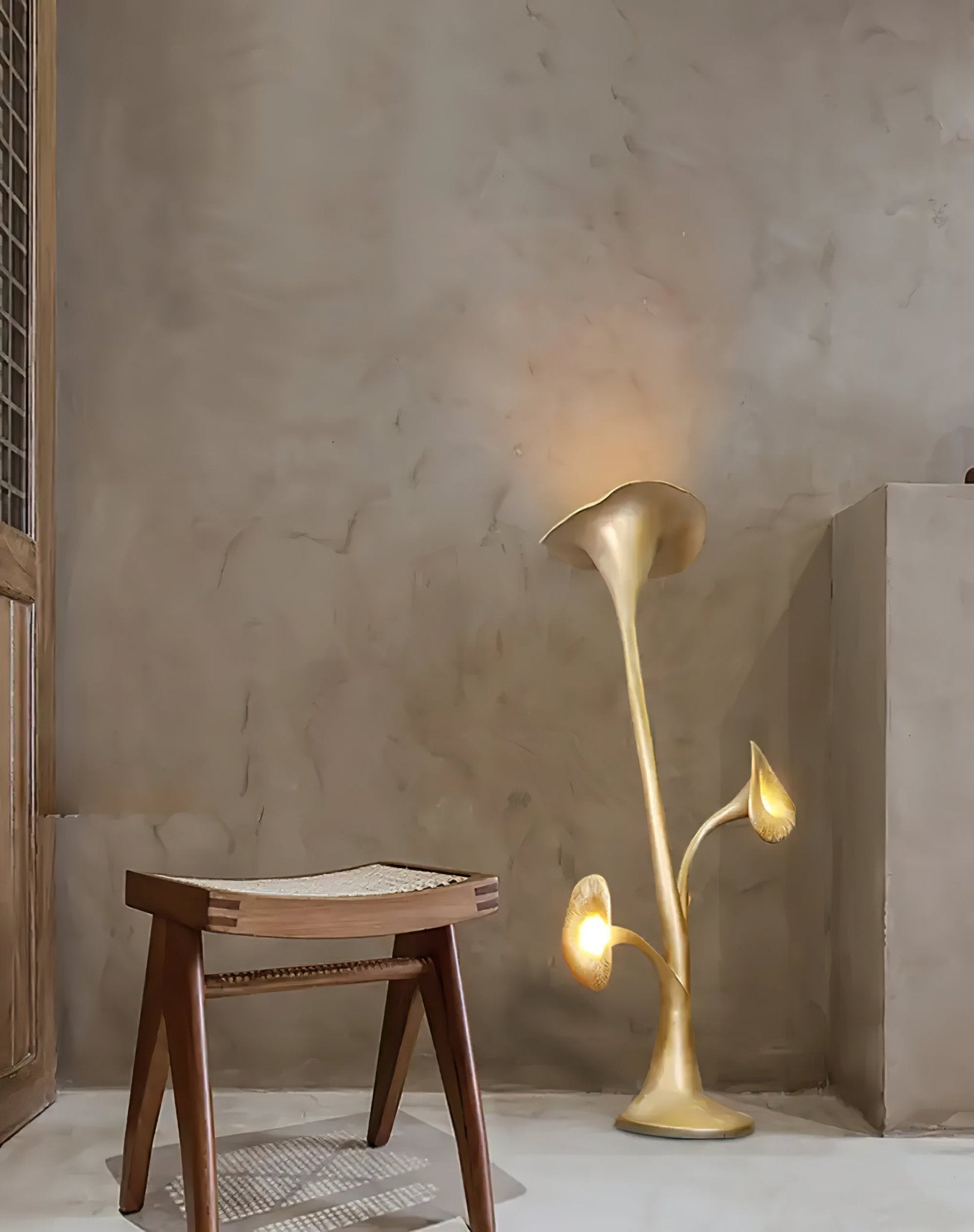 Petunia Sculpture Floor Lamp Floor lamp