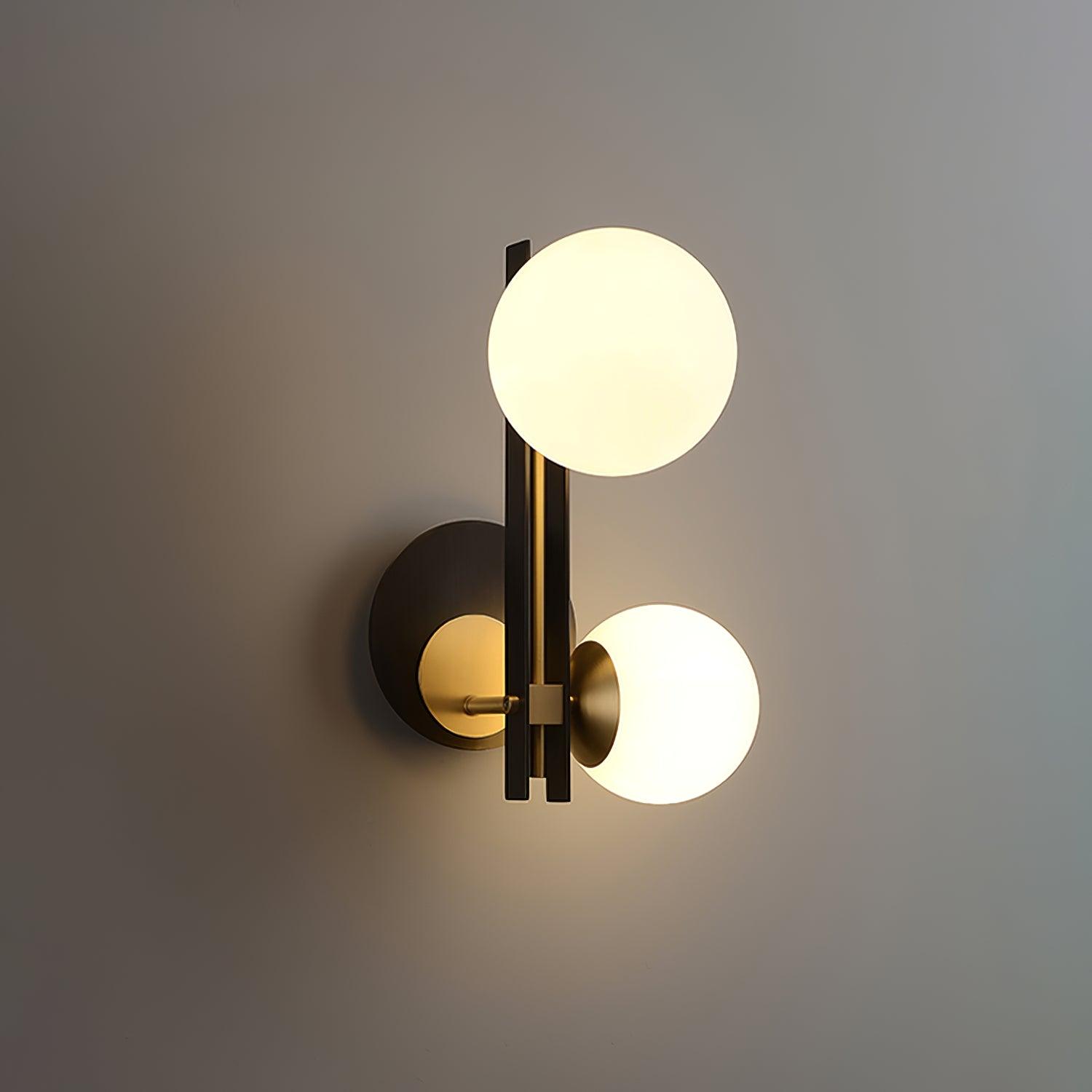 Planeta Wall Lamp ∅ 10.6″ x H 13.7″ / Dia 27cm x H 35cm / Brass + Black Wall lamp