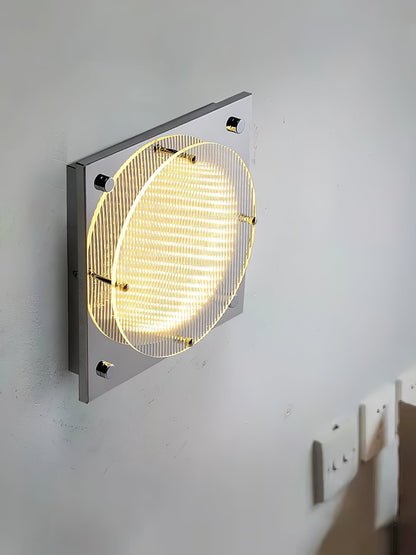 Prism Shield Wall Sconce ∅ 9.4″ x H 9.4″ / Chrome / Warm Light Wall lamp