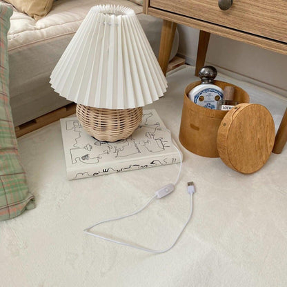 Rattan Pleated Table lamp ∅ 9.4″ x H 11″ / Dia 24cm x H 28cm / White & Nature rattan / USB Plug 灯具