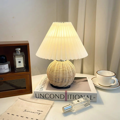 Rattan Pleated Table lamp ∅ 9.4″ x H 11″ / Dia 24cm x H 28cm / White & Nature rattan / USB Plug 灯具