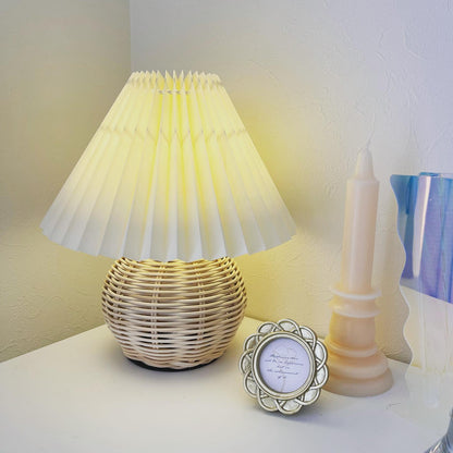 Rattan Pleated Table lamp ∅ 9.4″ x H 11″ / Dia 24cm x H 28cm / White & Nature rattan / USB Plug 灯具