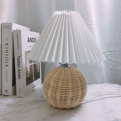 Rattan Pleated Table lamp ∅ 9.4″ x H 11″ / Dia 24cm x H 28cm / White & Nature rattan / USB Plug 灯具