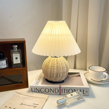 Rattan Pleated Table lamp ∅ 9.4″ x H 11″ / Dia 24cm x H 28cm / White & Nature rattan / USB Plug 灯具