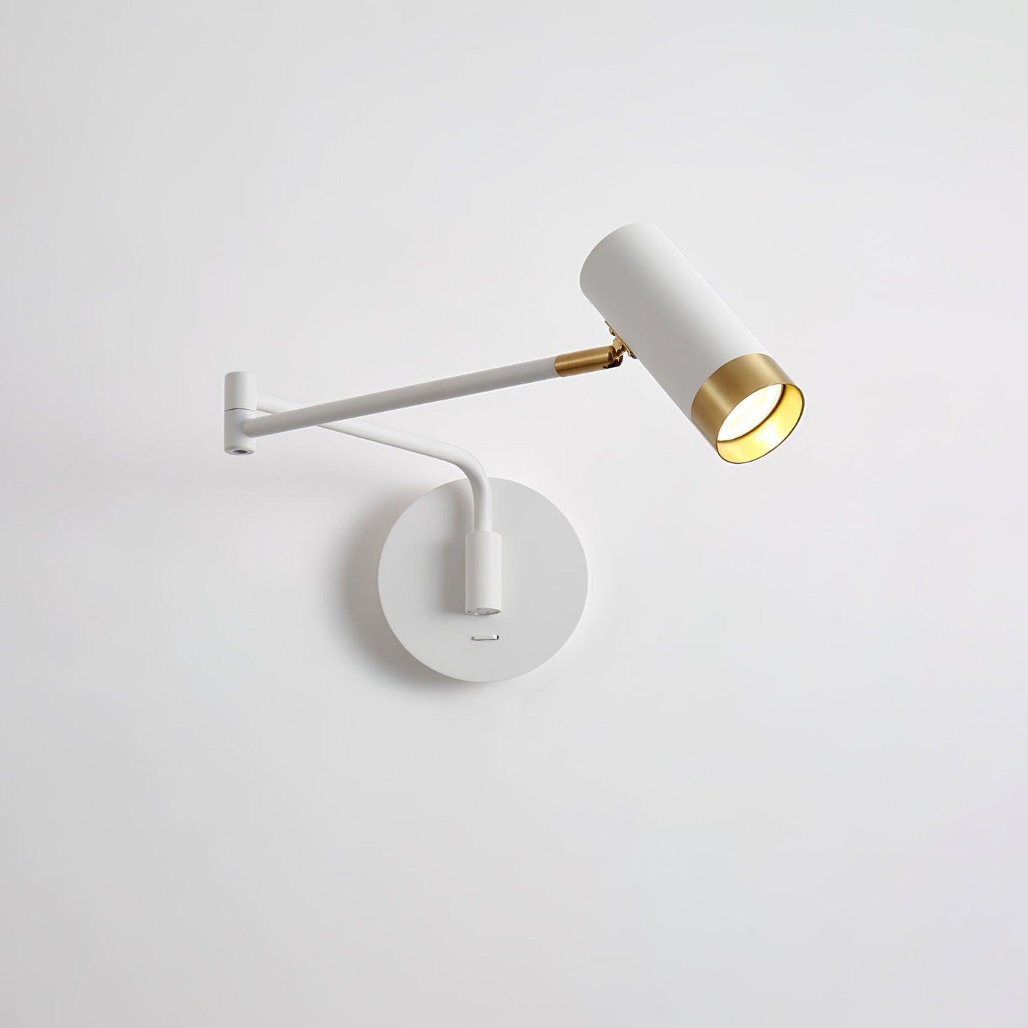 Ridge Arm Wall Lamp ∅ 5.9″ x H 19.5″ x H 5.5″ / Dia 15cm x L 49.5cm x H 14cm / White & Gold Wall lamp