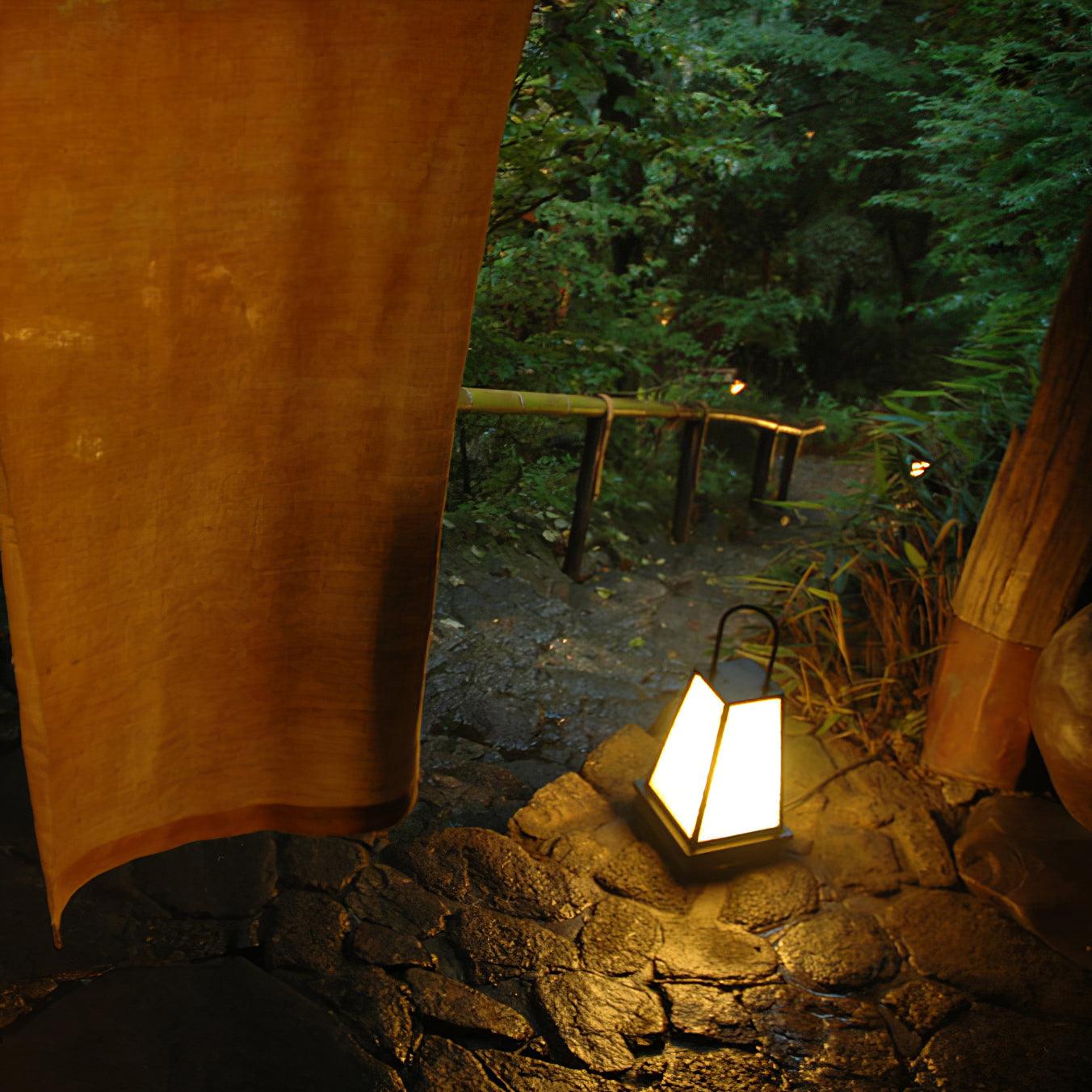 Roam Lantern Garden Outdoor Lamp ∅ 9.8″ x H 19.7″ / Dia 25cm x H 50cm / Black & White / Warm Light Table lamp