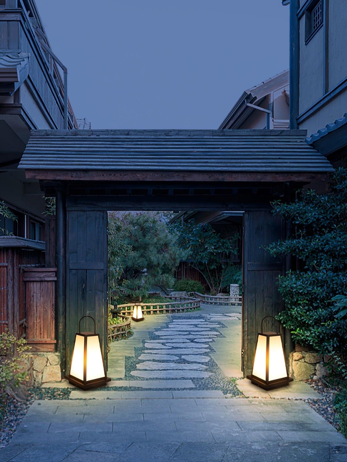 Roam Lantern Garden Outdoor Lamp ∅ 9.8″ x H 19.7″ / Dia 25cm x H 50cm / Black & White / Warm Light Table lamp