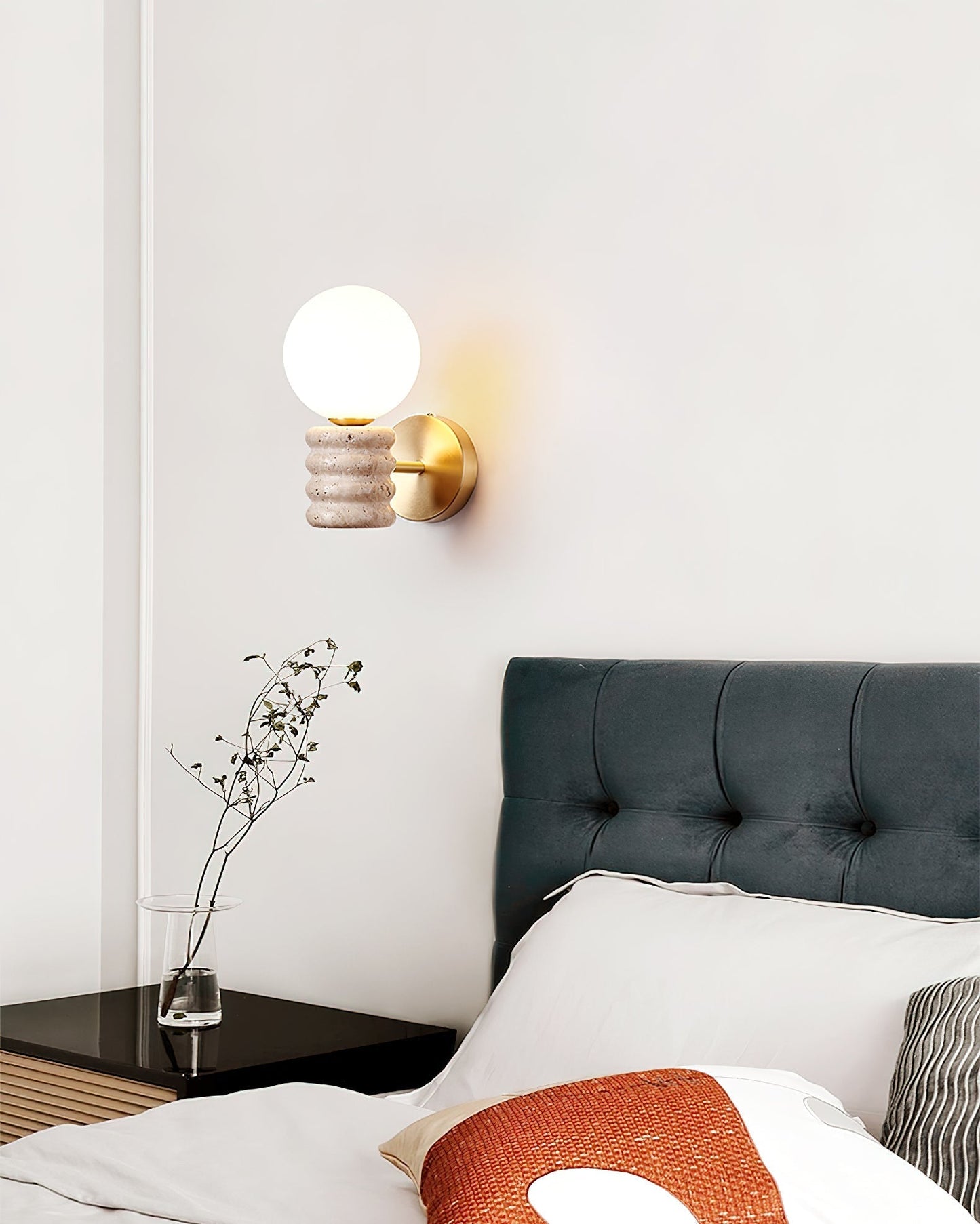 Romus Wall Lamp ∅ 3.9’’ x H 10.6’’ / Gold & Yellow Travertine Wall lamp