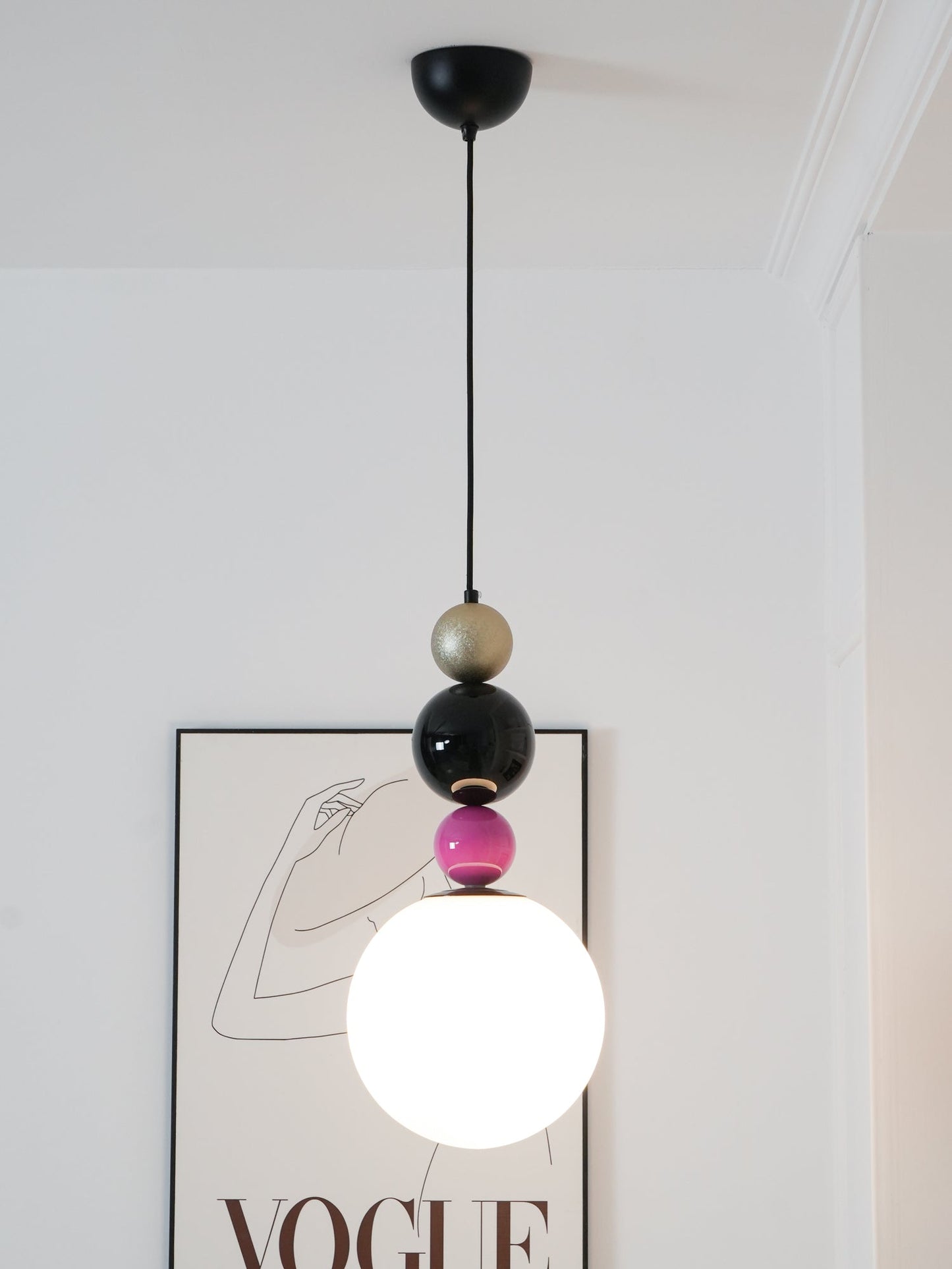 Round Balls Stacking Pendant Lamp ∅ 9.8″ x H 22.8″ / Dia 25cm x H 58cm / Pink & Black Pendant light