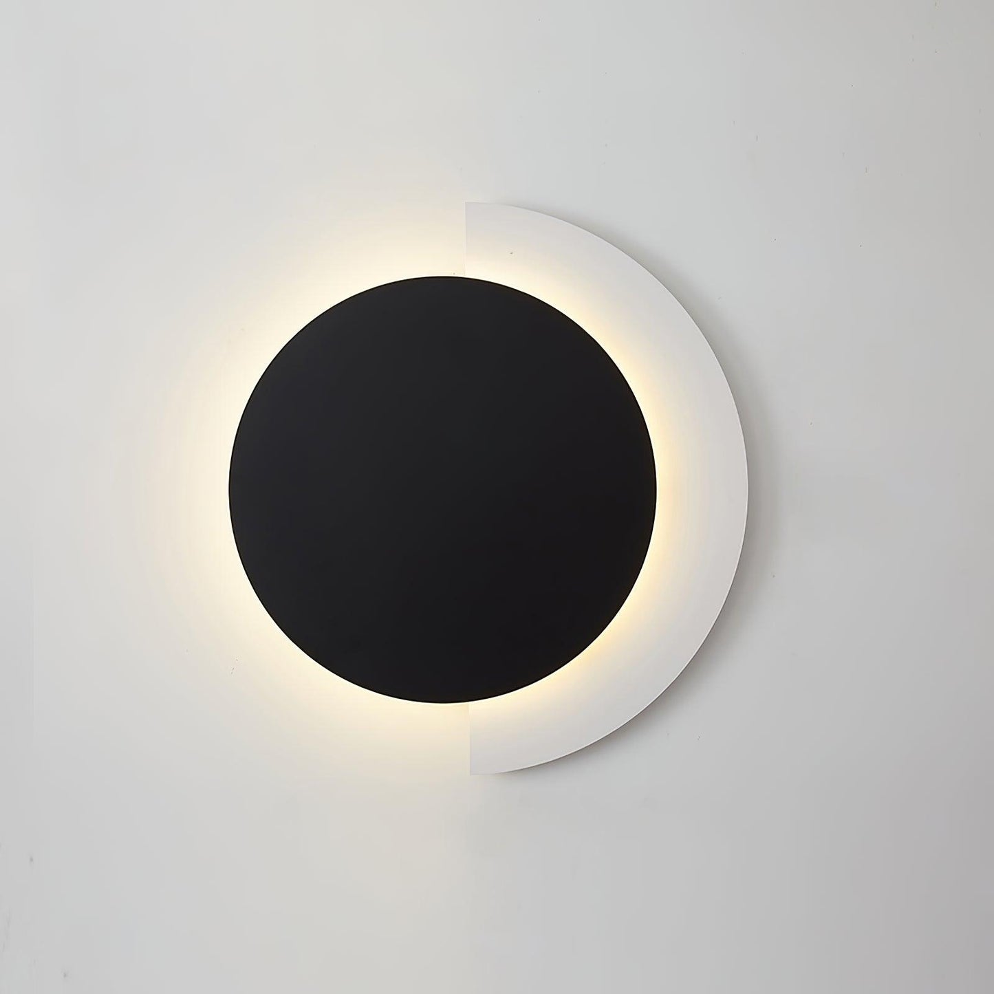 Rounded Abstract Art Sconce ∅ 8.1″ x H 12″ / Dia 20.5cm x H 30.5cm / Black + White / Warm Light Wall lamp