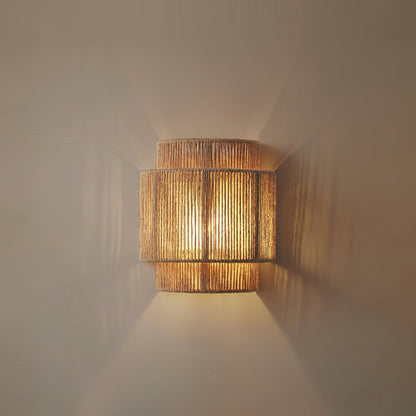 Rustic Weave Wall Lamp ∅ 9.1″ x H 9.8″ / Natural hemp color 1001 Wall lamp