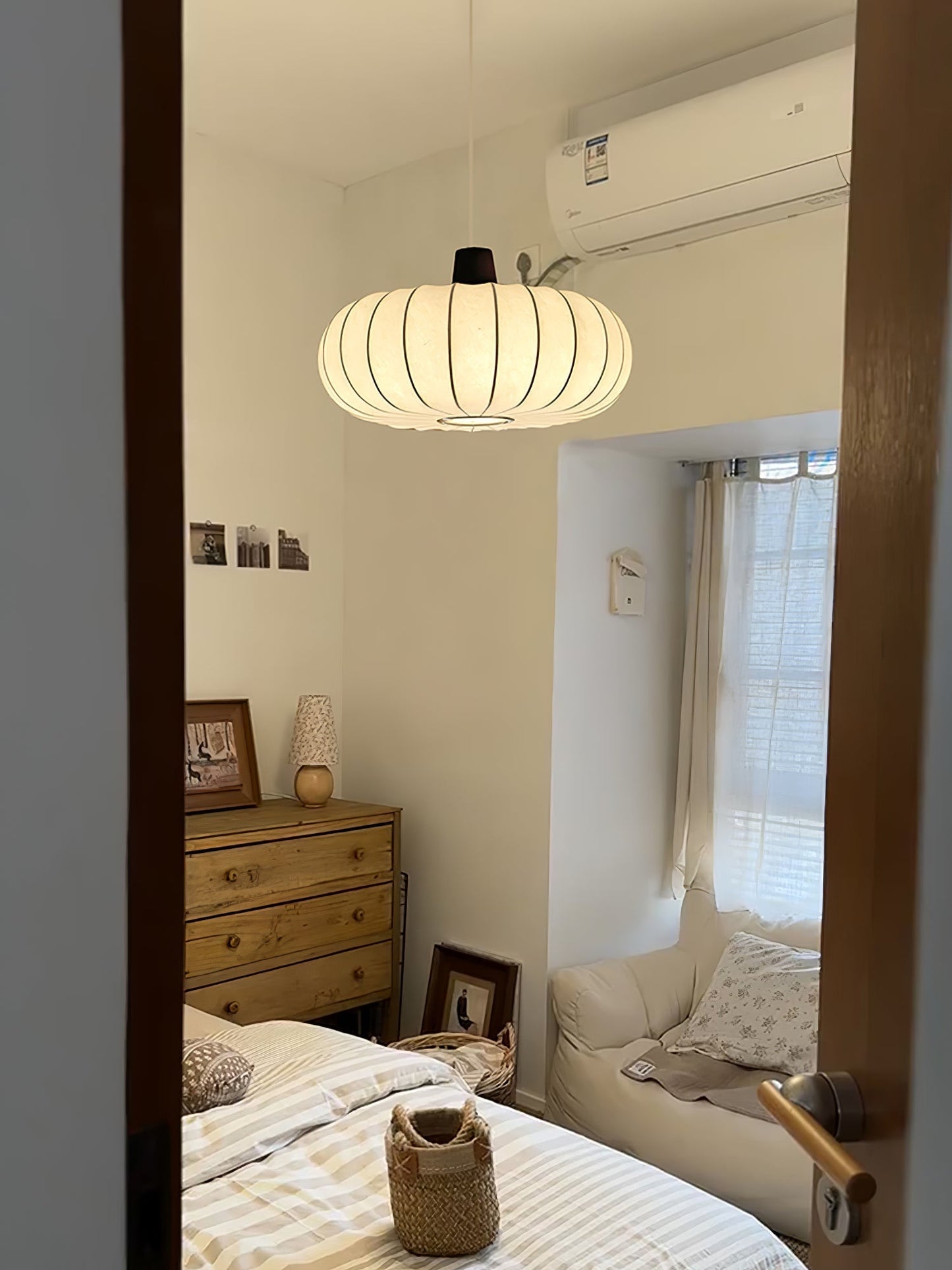 Silk Lantern Pendant Light ∅ 19.7″ x H 11.8″ / White Pendant light