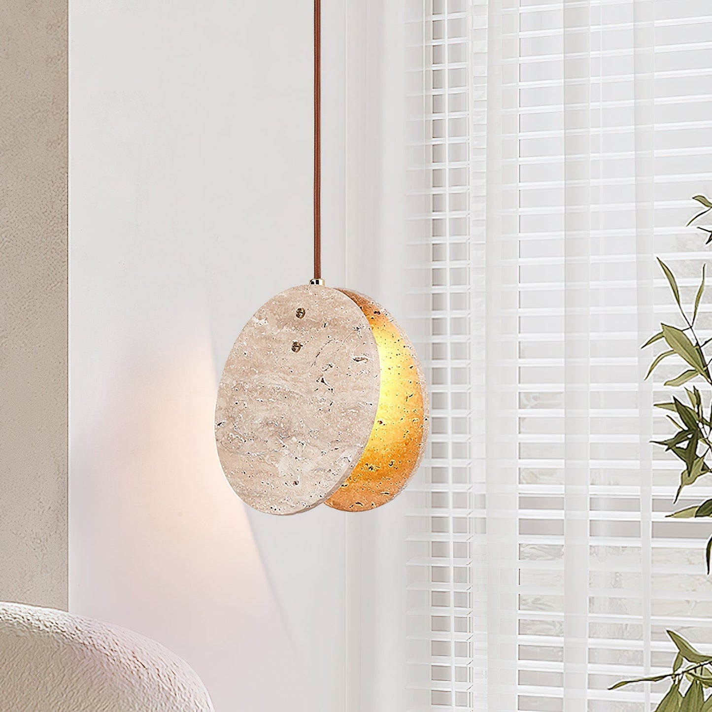 Solstice Stone Pendant Light ∅ 7.9’’ x H 7.9’’ / Yellow Travertine pendant Lamp