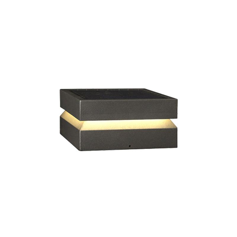 Solaris Square Post Light L 11.8″ x W 11.8″ x H 5.9″ / L 30cm x W 30cm x H 15cm / Model B: Solar-Powered Version / Warm