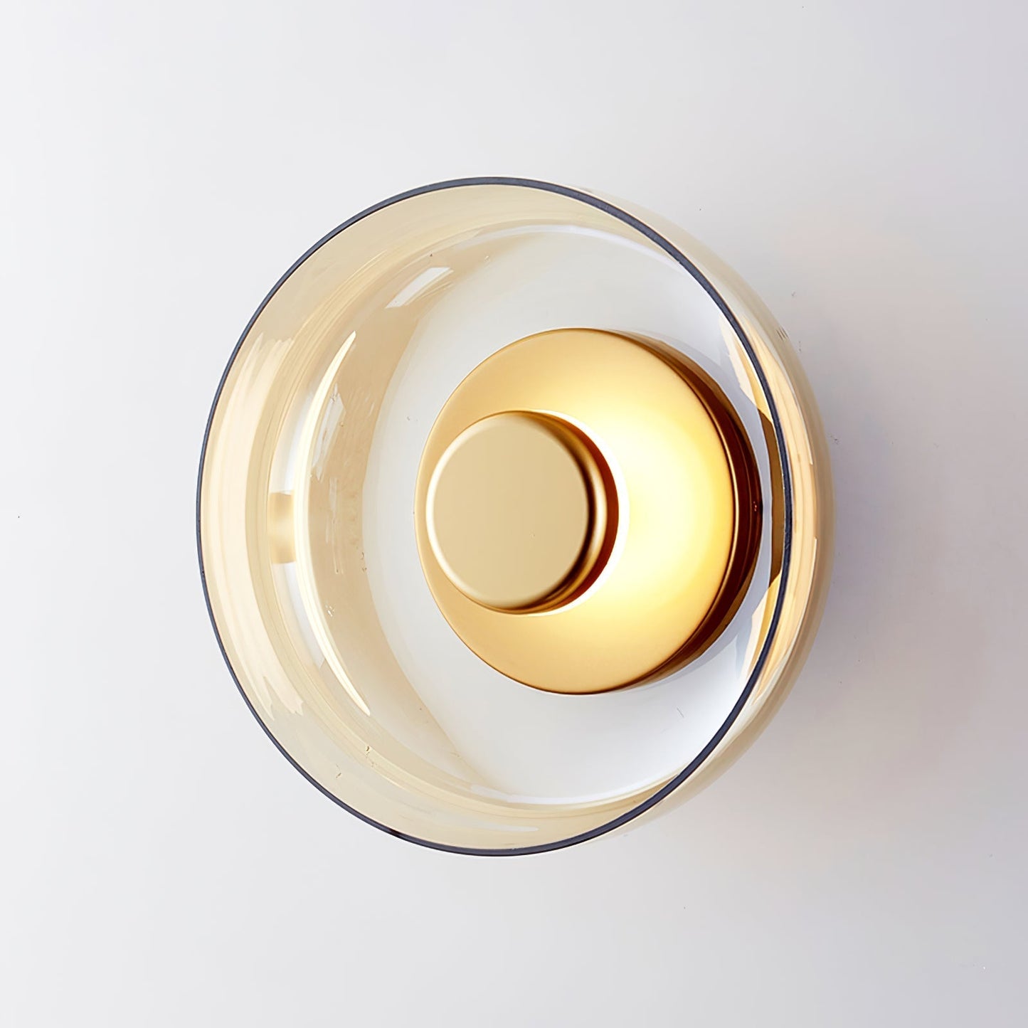Solara Wall Light ∅ 3.9″ x H 9″ / Dia 10cm x H 23cm / Brass & Amber glass / 1 Piece Wall lamp