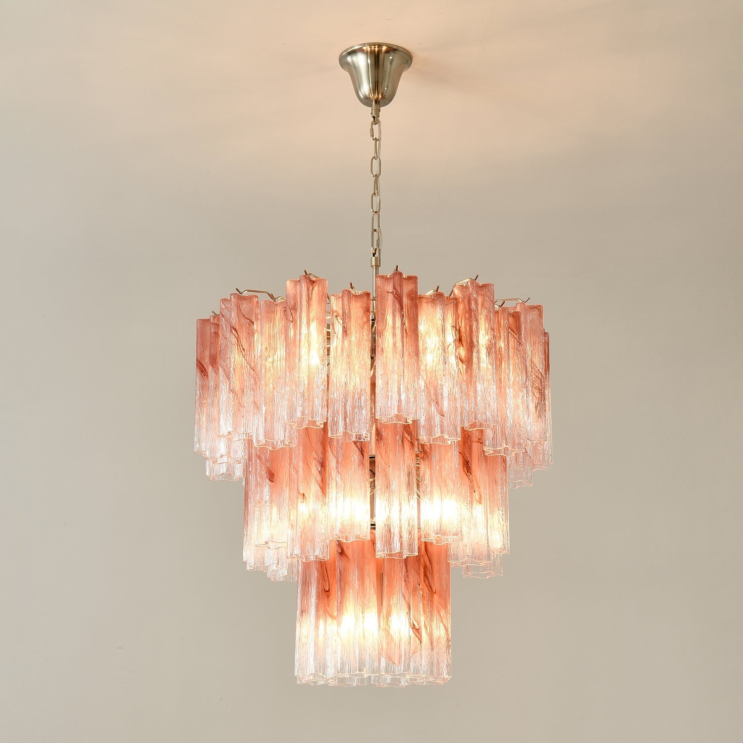 Starlight Rose Chandelier Dia 66cm x H 68cm / ∅ 26.1″ x H 26.8″ / Pink & Chrome Chandelier