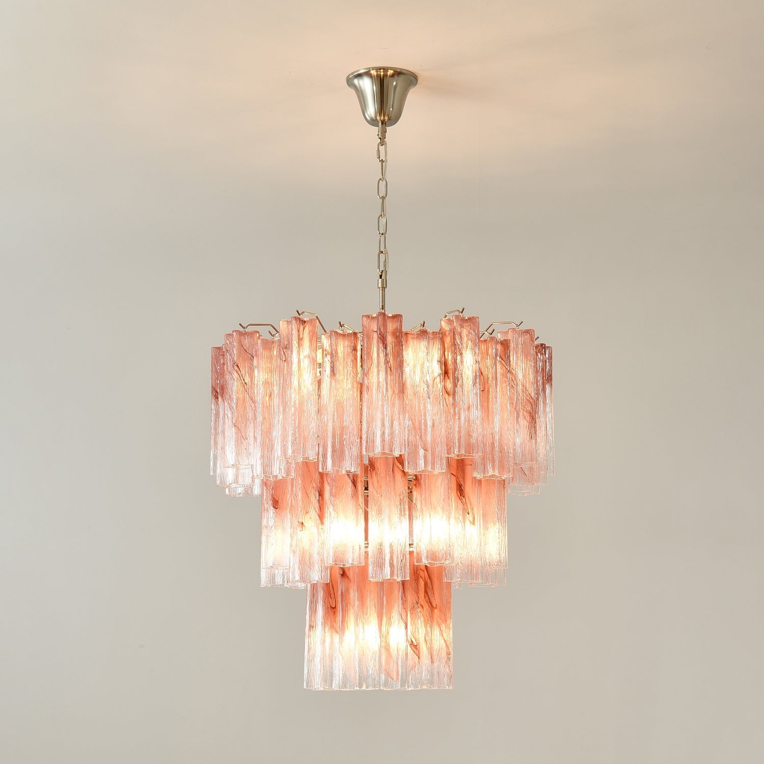 Starlight Rose Chandelier Dia 66cm x H 68cm / ∅ 26.1″ x H 26.8″ / Pink & Chrome Chandelier